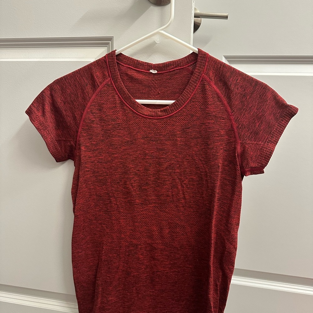 lululemon red/black swiftly tech